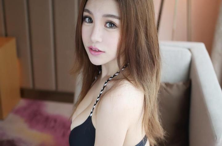 八尺夫人角色设计